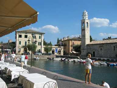 Der Hafen von Lazise